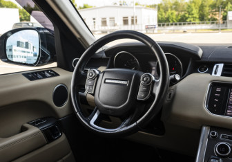 Подержанный автомобиль Land Rover Range Rover Sport 2013 года (10 фото)