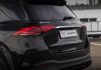 Подержанный автомобиль Mercedes-Benz GLE AMG 2023 года (9 фото)