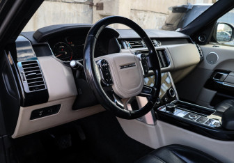 Подержанный автомобиль Land Rover Range Rover 2013 года (11 фото)