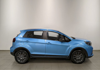 Подержанный автомобиль LIVAN X3Pro 2023 года (4 фото)