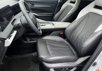 Подержанный автомобиль Changan CS75PLUS 2024 года (10 фото)