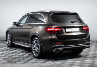 Подержанный автомобиль Mercedes-Benz GLC Coupe 2015 года (7 фото)