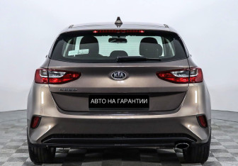 Подержанный автомобиль Kia Ceed Hatchback 2018 года (4 фото)