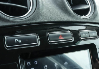 Подержанный автомобиль Ford Mondeo Sedan 2014 года (12 фото)