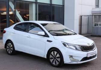Подержанный автомобиль Kia Rio Sedan 2011 года (3 фото)