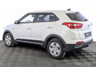 Подержанный автомобиль Hyundai Creta 2017 года (7 фото)