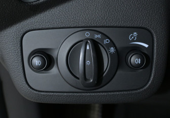 Подержанный автомобиль Ford Kuga 2014 года (17 фото)