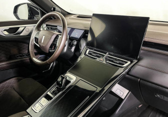 Подержанный автомобиль Wey Coffee 01 2022 года (9 фото)