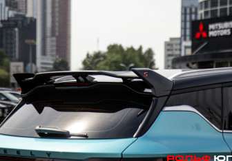 Подержанный автомобиль Geely Coolray 2024 года (20 фото)