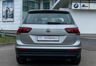 Подержанный автомобиль Volkswagen Tiguan 2020 года (6 фото)
