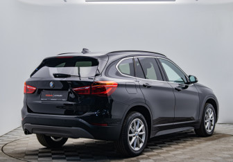 Подержанный автомобиль BMW X1 2019 года (5 фото)