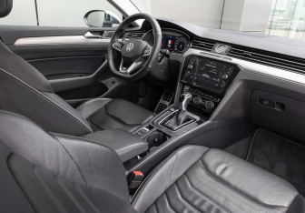 Подержанный автомобиль Volkswagen Arteon 2019 года (11 фото)