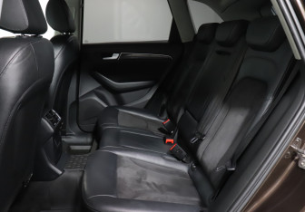 Подержанный автомобиль Audi Q5 2014 года (10 фото)