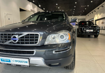 Подержанный автомобиль Volvo XC90 2010 года (8 фото)