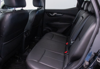 Подержанный автомобиль Nissan Qashqai 2018 года (11 фото)