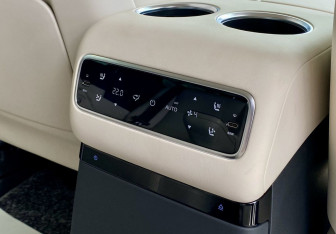 Подержанный автомобиль LiXiang Mega 2024 года (27 фото)