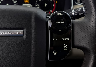 Подержанный автомобиль Land Rover Range Rover Sport 2021 года (29 фото)