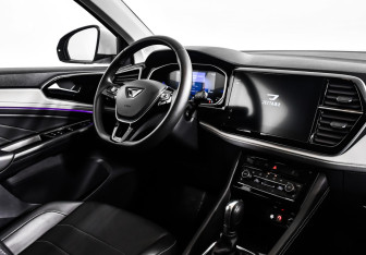 Подержанный автомобиль Jetta VS5 2023 года (9 фото)