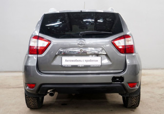 Подержанный автомобиль Nissan Terrano 2018 года (6 фото)
