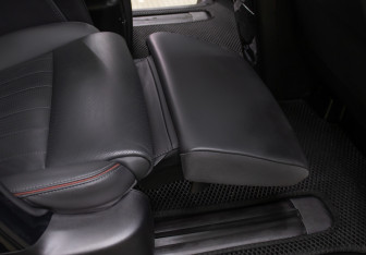 Подержанный автомобиль GAC M8 2023 года (12 фото)