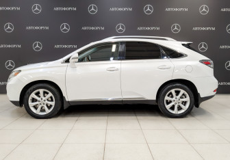 Подержанный автомобиль Lexus RX 2011 года (8 фото)