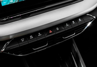 Подержанный автомобиль Skoda Octavia Liftback 2022 года (13 фото)