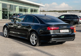 Подержанный автомобиль Audi A6 Sedan 2016 года (7 фото)