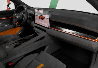 Подержанный автомобиль Zeekr 001 2023 года (9 фото)