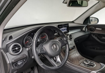 Подержанный автомобиль Mercedes-Benz GLC Coupe 2019 года (13 фото)