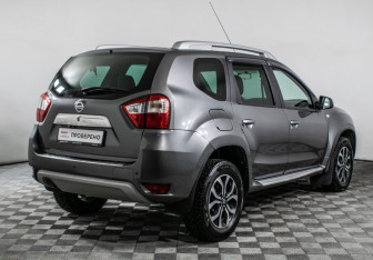 Подержанный автомобиль Nissan Terrano 2015 года (5 фото)