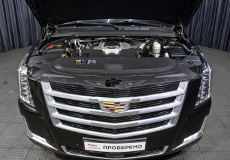 Подержанный автомобиль Cadillac Escalade Suv 2017 года (9 фото)