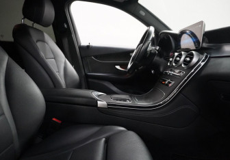 Подержанный автомобиль Mercedes-Benz GLC Coupe 2020 года (11 фото)