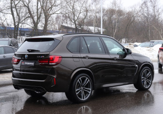 Подержанный автомобиль BMW X5 M 2018 года (5 фото)