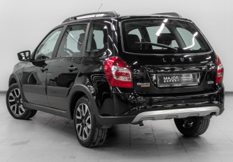 Подержанный автомобиль LADA (ВАЗ) Granta Wagon 2024 года (7 фото)