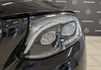 Подержанный автомобиль Mercedes-Benz GLC Coupe 2017 года (11 фото)