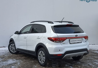 Подержанный автомобиль Kia Rio Hatchback 2020 года (7 фото)