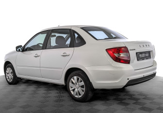 Подержанный автомобиль LADA (ВАЗ) Granta Sedan 2023 года (7 фото)