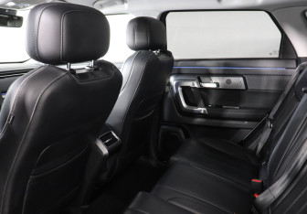 Подержанный автомобиль Jaecoo J7 2023 года (12 фото)