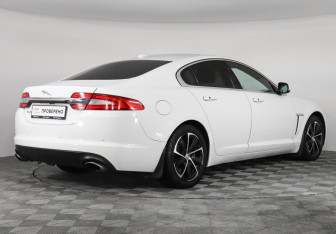 Подержанный автомобиль Jaguar XF Sedan 2012 года (5 фото)