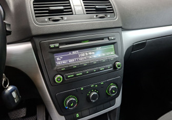Подержанный автомобиль Skoda Yeti 2014 года (14 фото)