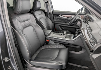 Подержанный автомобиль Exeed VX 2023 года (24 фото)