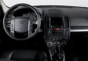 Подержанный автомобиль Land Rover Freelander 2010 года (12 фото)