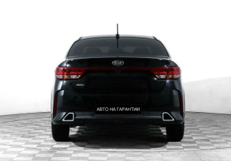 Подержанный автомобиль Kia Rio Sedan 2021 года (6 фото)