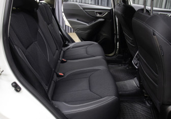 Подержанный автомобиль Subaru Forester Suv 2021 года (12 фото)