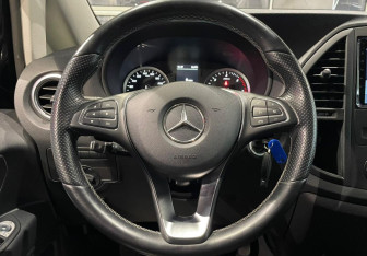 Подержанный автомобиль Mercedes-Benz Vito 2019 года (14 фото)