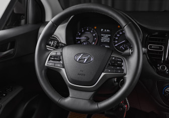 Подержанный автомобиль Hyundai Solaris Sedan 2020 года (10 фото)