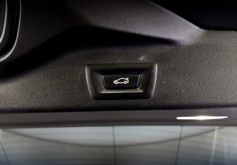 Подержанный автомобиль BMW X5 2020 года (27 фото)