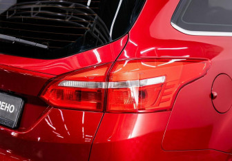 Подержанный автомобиль Ford Focus Wagon 2018 года (7 фото)