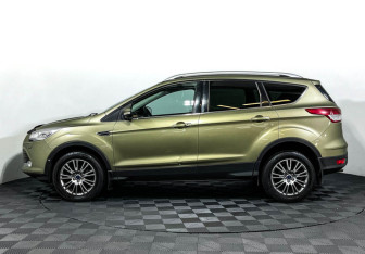 Подержанный автомобиль Ford Kuga 2013 года (8 фото)