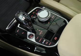 Подержанный автомобиль BMW X4 2021 года (14 фото)